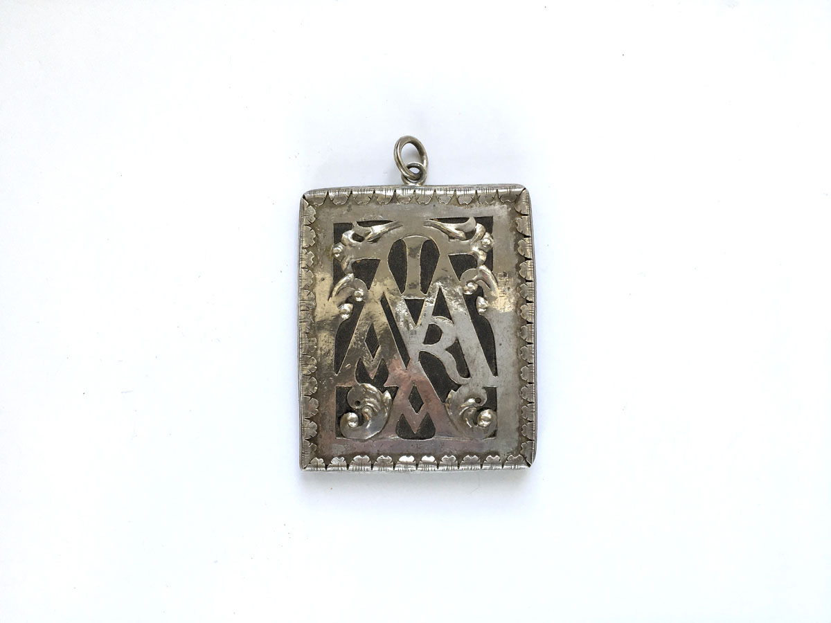 Fraisenkette Breverl IHS - Silber, 18. JahrhundertFraisenkette Breverl IHS - Silber, 18. Jahrhundert