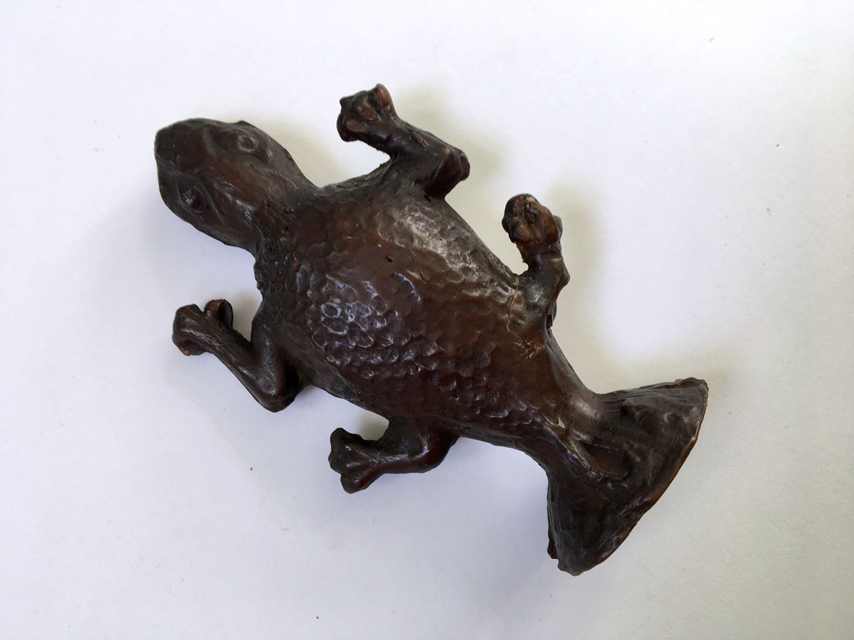Gebärmutterkröte - Amulett, 19. Jahrhundert