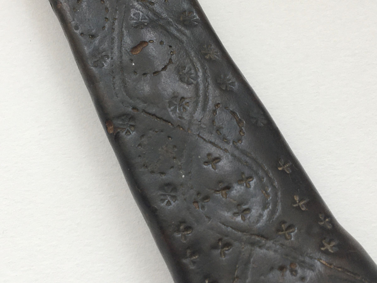 Antikes Jagdmesser / Dolch mit Lederscheide aus 1839, Südtirol, Biedermeier