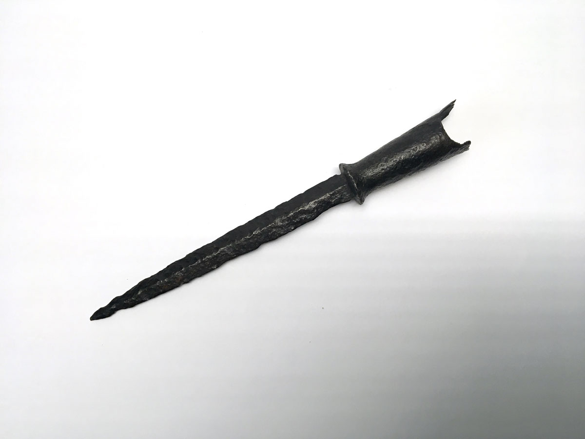 Panzerstecher-Dolch – Mitteleuropa, 12.–14. Jahrhundert